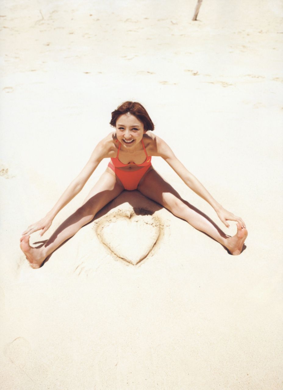 [篠田麻里子] 写真集「麻里子」