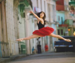 日本女星须田亚香里写真集《可愛くなる方法》（131P）